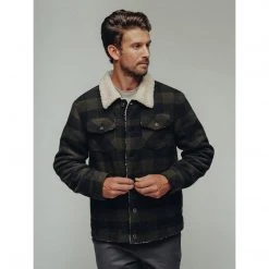 The Normal Brand Men's Sherpa Collar Jacket 8 The Normal Brand Men's Sherpa Collar Jacket