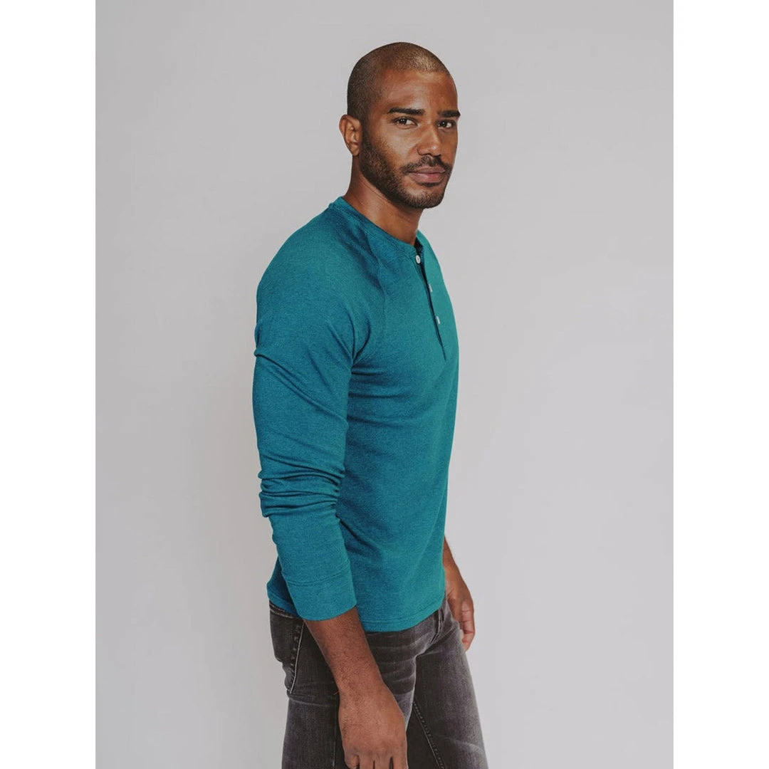 The Normal Brand Men's Puremeso Raglan Henley 22 The Normal Brand Men's Puremeso Raglan Henley