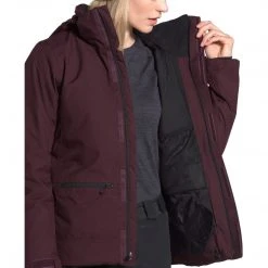 The North Face Women's Gatekeeper Jacket 26 The North Face Women's Gatekeeper Jacket