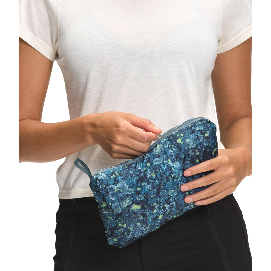 The North Face Women's Printed Windy Peak Anorak 6 The North Face Women's Printed Windy Peak Anorak