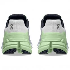 On Running Women's Cloudflyer 64 On Running Women's Cloudflyer