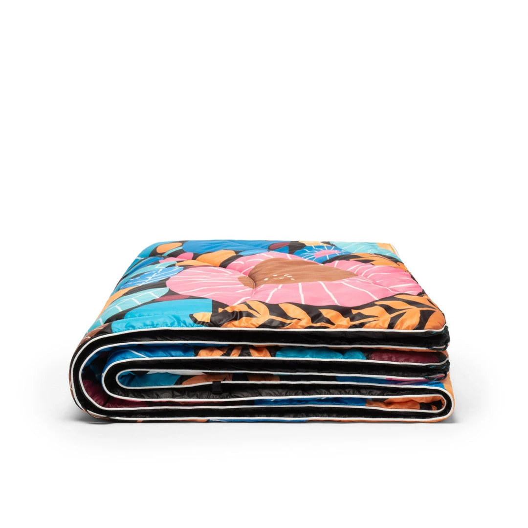 Rumpl Camp & Hike Original Puffy Blanket - Printed 1-Person 18 Rumpl Camp & Hike Original Puffy Blanket - Printed 1-Person