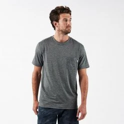 Vuori Men's Tradewind Performance Tee 38 Vuori Men's Tradewind Performance Tee