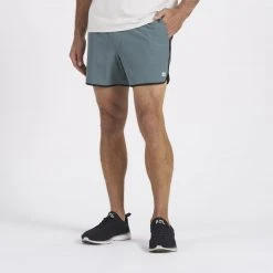 Vuori Men's Banks Short 5"