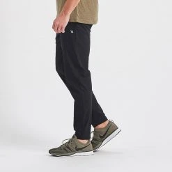 Vuori Men's Fleet Pant 17 Vuori Men's Fleet Pant
