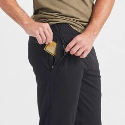 Vuori Men's Fleet Pant 15 Vuori Men's Fleet Pant