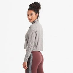 Vuori Women's Crescent 1/2 Zip