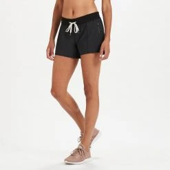 Vuori Women's Clementine Short 4"