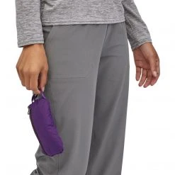 Patagonia Camp & Hike Ultralight Black Hole Mini Hip Pack 1L 50 Patagonia Camp & Hike Ultralight Black Hole Mini Hip Pack 1L