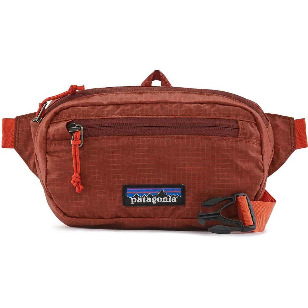 Patagonia Camp & Hike Ultralight Black Hole Mini Hip Pack 1L 25 Patagonia Camp & Hike Ultralight Black Hole Mini Hip Pack 1L