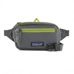 Patagonia Camp & Hike Ultralight Black Hole Mini Hip Pack 1L 55 Patagonia Camp & Hike Ultralight Black Hole Mini Hip Pack 1L